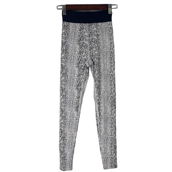 ONA by Yoon Chung Leggings White Black Snake Print Women's Size Small NWT - Picture 3 of 7